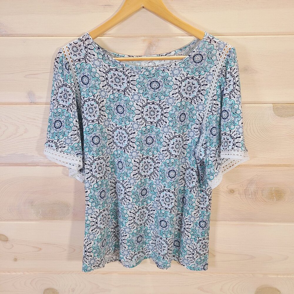 Loft 100% Linen Womens size L Short Sleeve Top Blue Gray Lace Trim Resort Summer